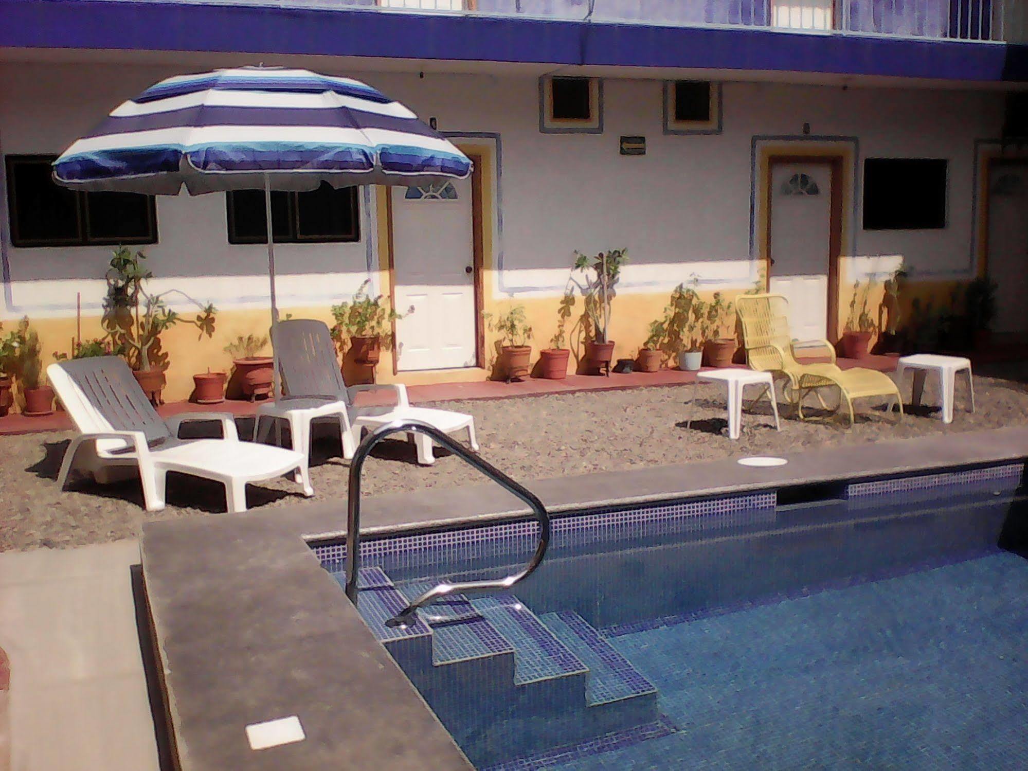 Hotel Sarabi บารา เดอ นาวีดัด ภายนอก รูปภาพ